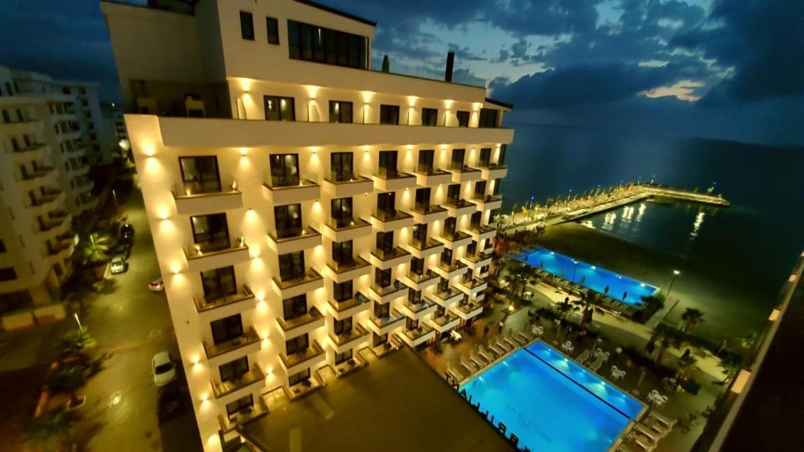 Brilliant Hotel & Spa Golem  Kültér fotó